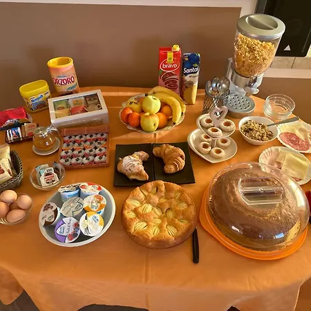 88 Miglia לינה וארוחת בוקר 4*